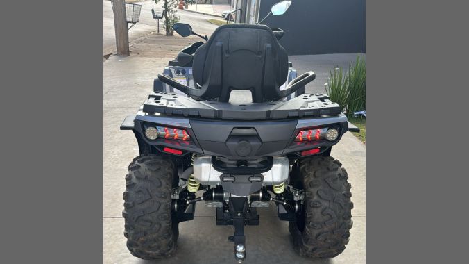 04 CF Moto 700